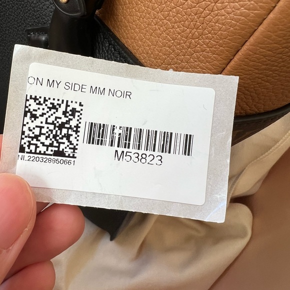 Brand new with box Louis Vuitton On My Side MM tote/crossbody/shoulder bag - Picture 5 of 10